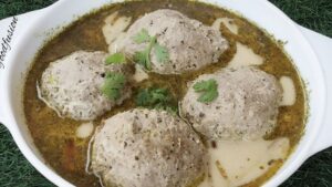 Famous Kashmiri dishes-Gushtaba